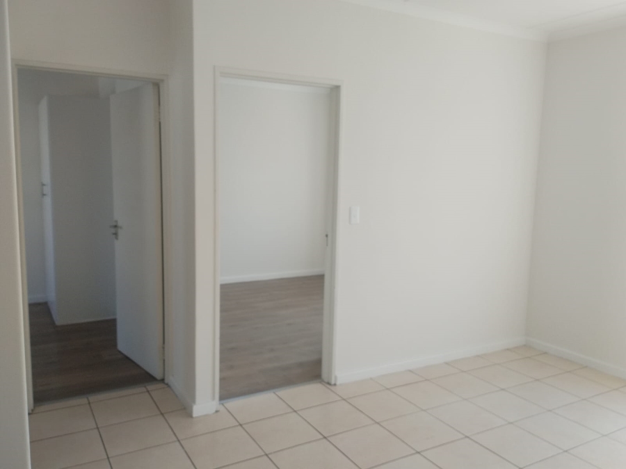 To Let 2 Bedroom Property for Rent in Heather Park Western Cape
